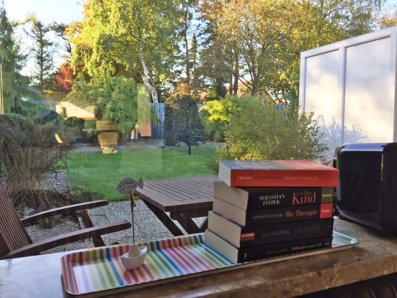 Ausblick in den Garten der SeeKiste